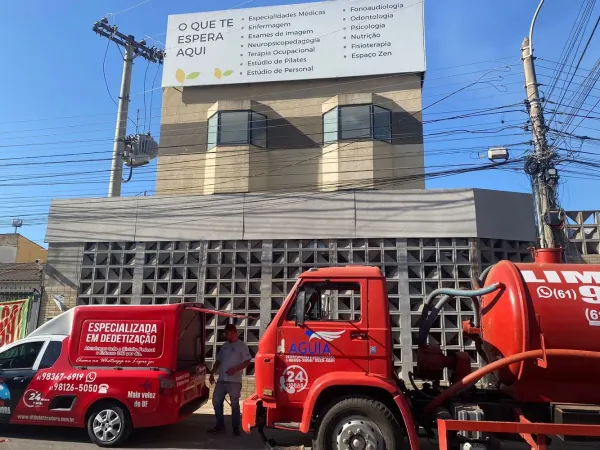 Águia desentupidora e Limpa fossa