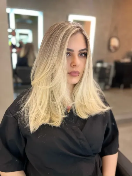 Cabelo loiro com mechas