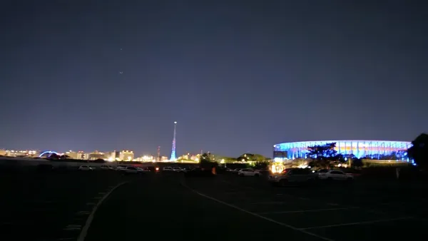 Cine Drive-In