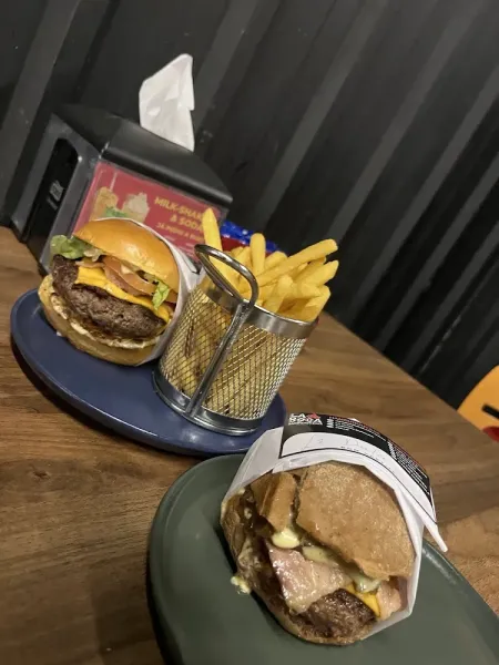 La Boca Sandwicheria e Hambúrguer