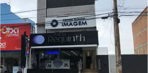 Fachada da loja de São Sebastião