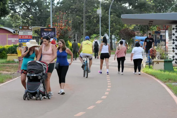 Pista de caminhada e ciclovia (Wikimedia Commons)