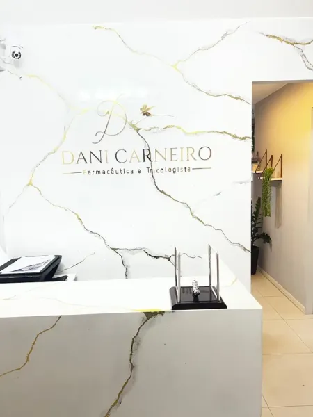 Daniela Carneiro Farmacêutica e Tricologista