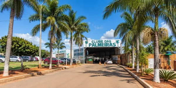 Entrada do clube